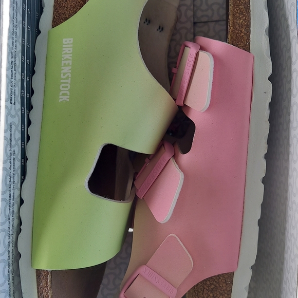 Birkenstock Arizona Womens Sandals NWT - Picture 2 of 9